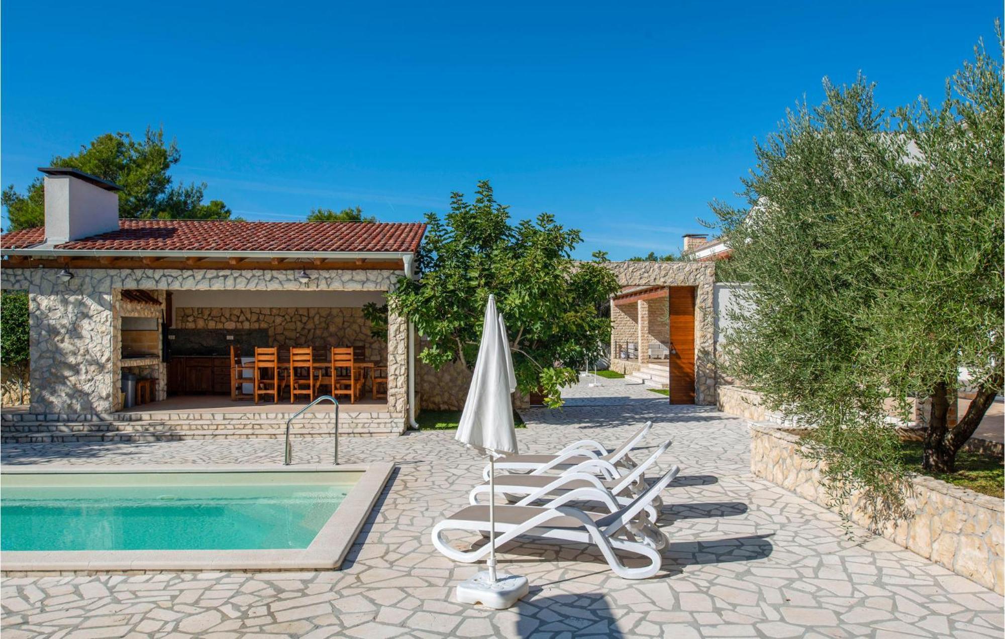 Lovely Home In Sibenik With Wifi المظهر الخارجي الصورة