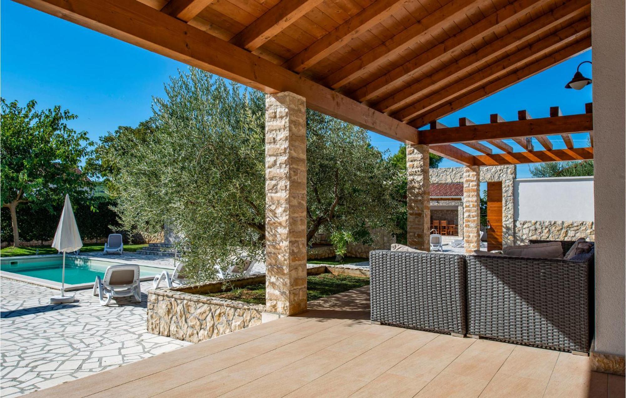 Lovely Home In Sibenik With Wifi المظهر الخارجي الصورة