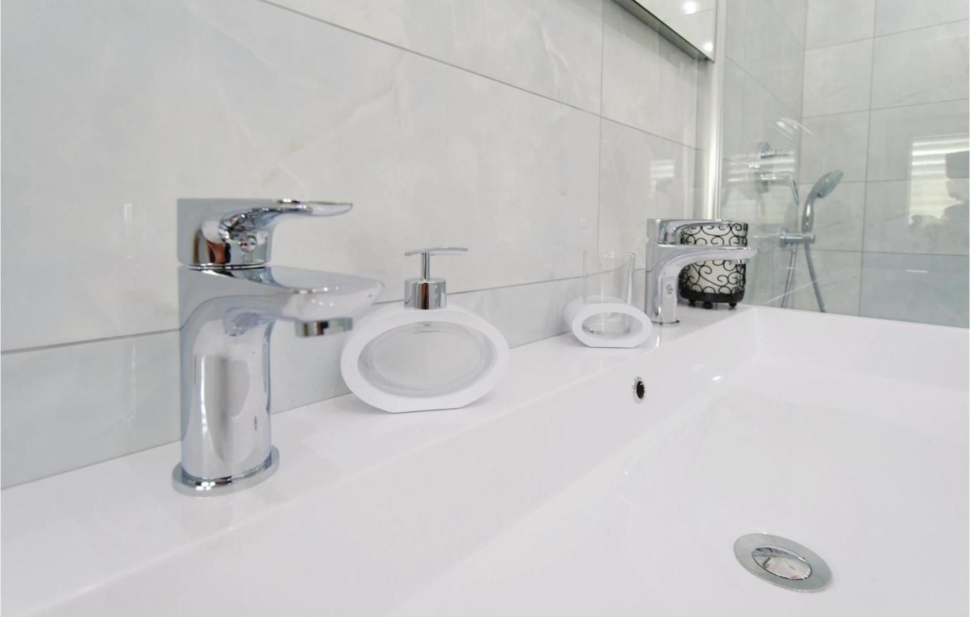 Lovely Home In Sibenik With Wifi المظهر الخارجي الصورة